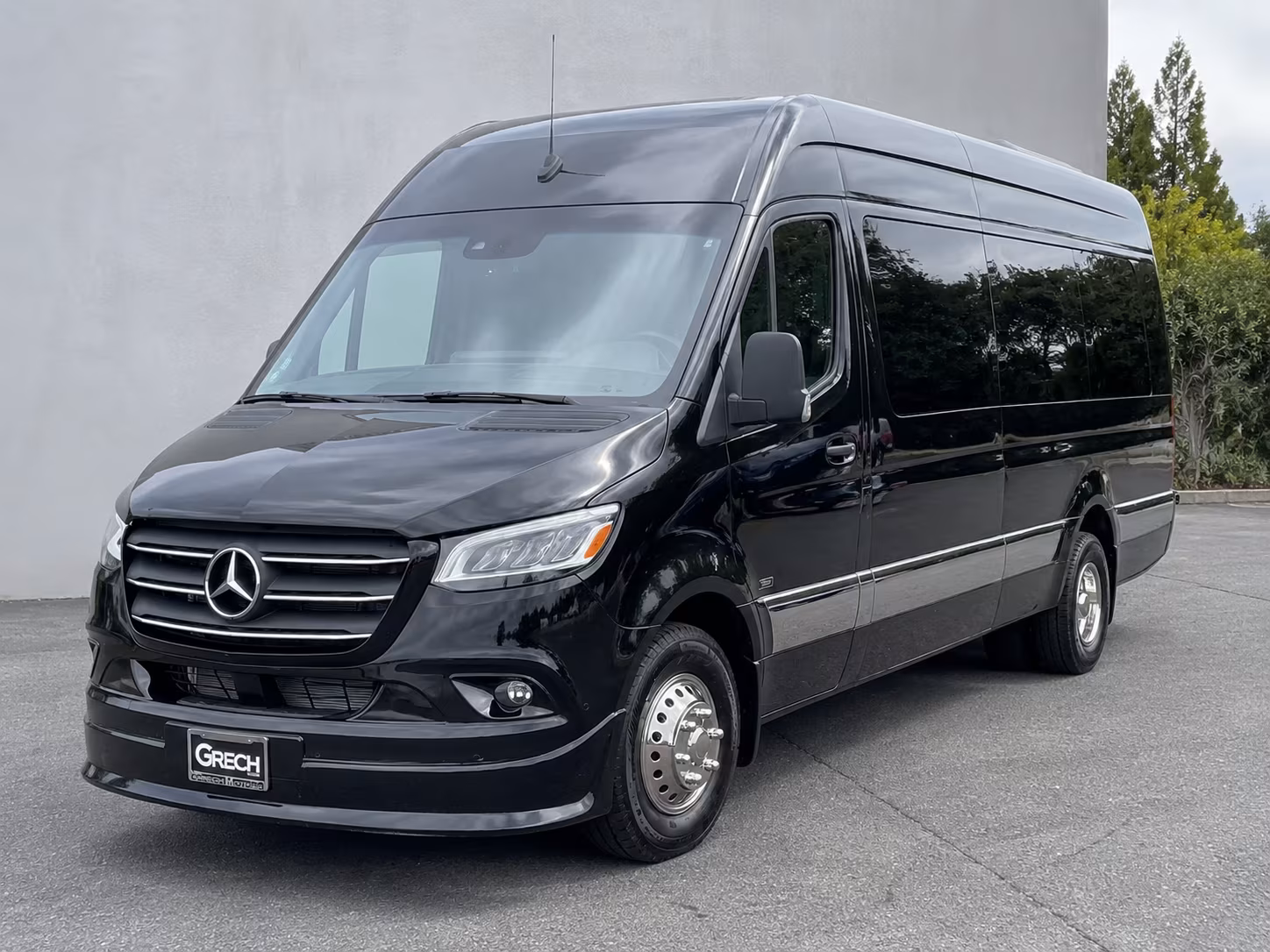 find the perfect transportation for your next prom 3