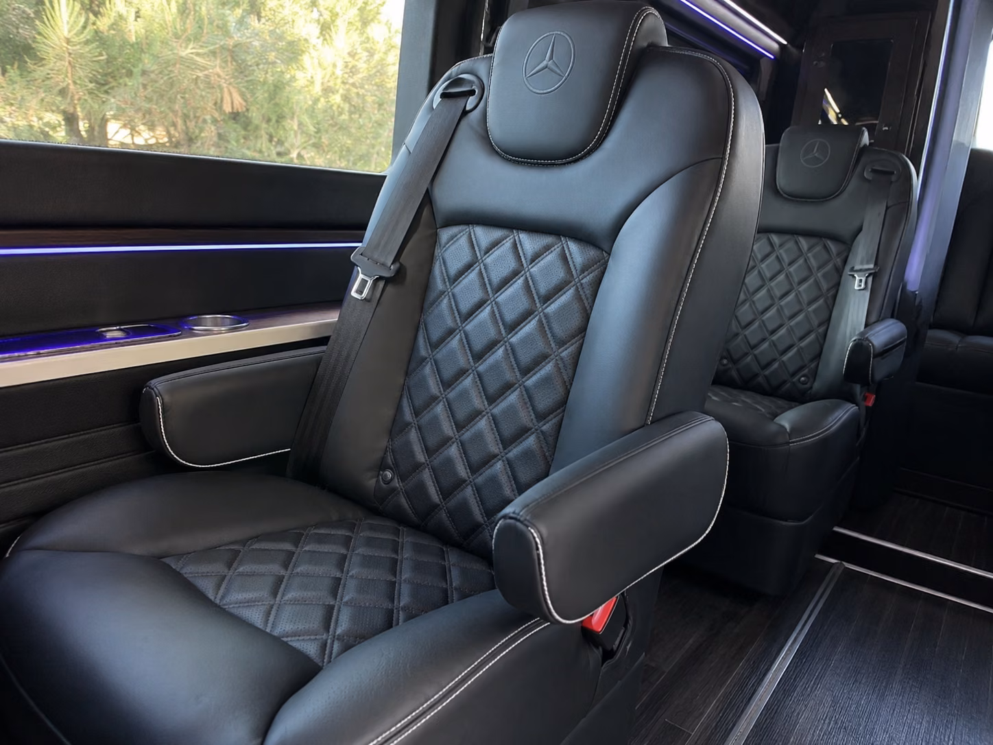 pearland 10 passenger sprinter van interior