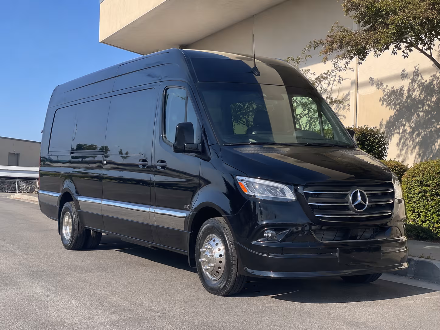 pearland corporate sprinter van service
